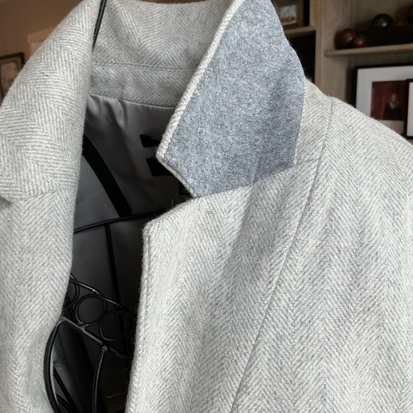 Talbots Gray Herringbone Wool Blazer, Size 10 - Picture 3 of 7